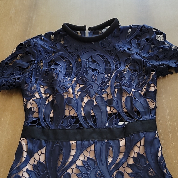 BEAUTIFUL SELF - PORTRAIT LACE FLOWER DRESS - Picture 8 of 16